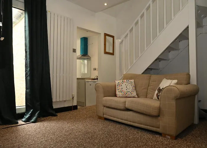 Cozy Luton